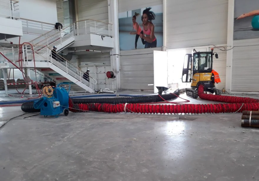 Catena di articoli sportivi richiede una soluzione di estrazione dell’aria per un cantiere