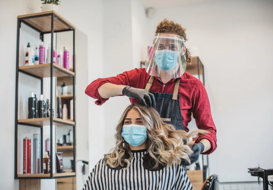 Nota catena di parrucchieri noleggia condizionatori per più saloni