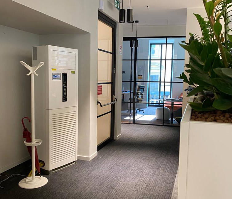 I nostri chiller e fan coil climatizzano la sede milanese di un istituto bancario internazionale