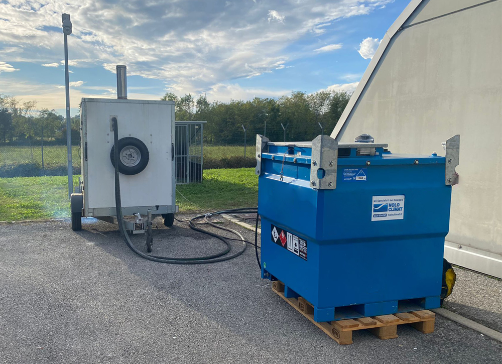 Caldaia a noleggio ripristina la fornitura di acqua calda sanitaria in un centro medico